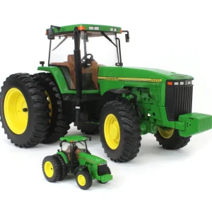 Manufacturer_ERTL Tractors<1/16 & 1/64 John Deere 8400 Tractors Set, 30th Anniversary