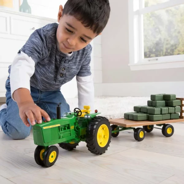 Manufacturer_ERTL Tractors<1/16 Big Farm John Deere 4020 Narrow Front with Hay Wagon and 36 Bales