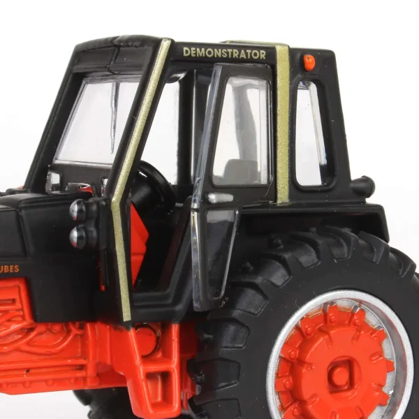 Manufacturer_ERTL Tractors<1/64 Case 970 & 1070 Agri King Black Knight Tractors Set, ERTL Prestige Collection