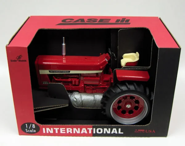 Manufacturer_Scale Models Tractors<1/8 Case IH 856 Narrow Front Sandcast Metal Tractor, Made in the USA