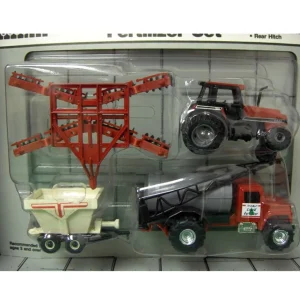 Manufacturer_ERTL Tractors<1/64 Case IH 4 Piece Fertilizer Set with Foldout Barn