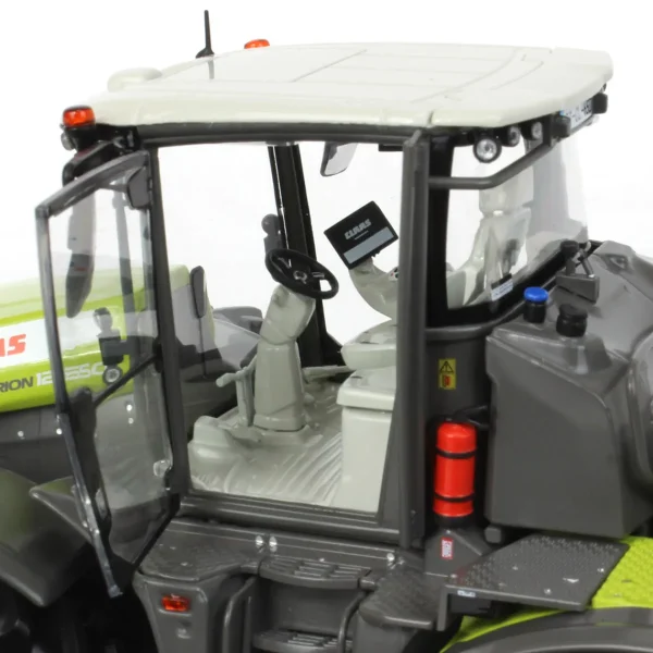 Manufacturer_Other Tractors<1/32 Claas Xerion 12.650 with Front & Rear Duals