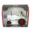 Manufacturer_ERTL Tractors<1/16 Collector Edition IH Farmall Super A White Demonstrator