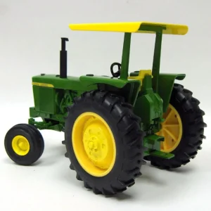 Manufacturer_ERTL Tractors<1/16 Collector Edition John Deere 4520 with ROPS & Collector DVD
