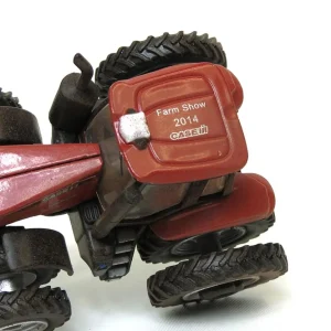 Manufacturer_ERTL Tractors<Dusty Version ~ 1/64 Case IH Magnum 380 with Duals, 2014 Farm Show