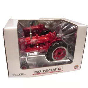 Manufacturer_ERTL Tractors<1/16 Farmall M 1 Millionth, IH 100 Years Centennial Edition