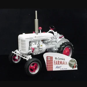 Manufacturer_Other Tractors<1/12 Farmall Super A White Demonstrator Tractor by Franklin Mint
