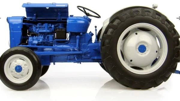 Manufacturer_Universal Hobbies Tractors<1/16 Ford 1962 Dexta Super New Performance Edition