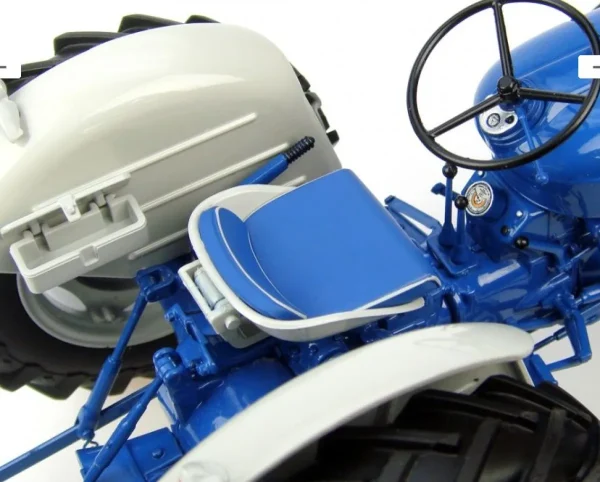 Manufacturer_Universal Hobbies Tractors<1/16 Ford 1962 Dexta Super New Performance Edition
