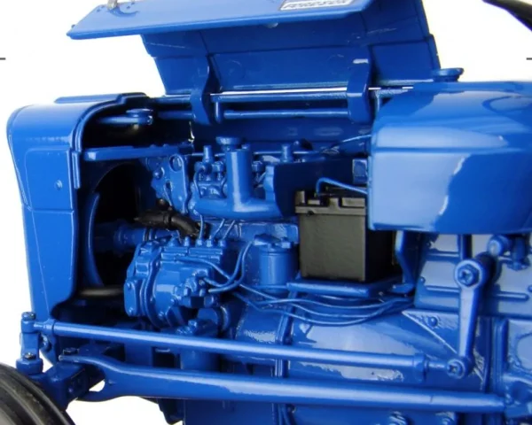 Manufacturer_Universal Hobbies Tractors<1/16 Ford 1962 Dexta Super New Performance Edition