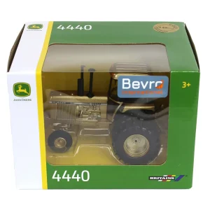 Manufacturer_ERTL Tractors<Gold Chase Unit ~ 1/32 Limited Edition John Deere 4440 with Cab & Rear Duals