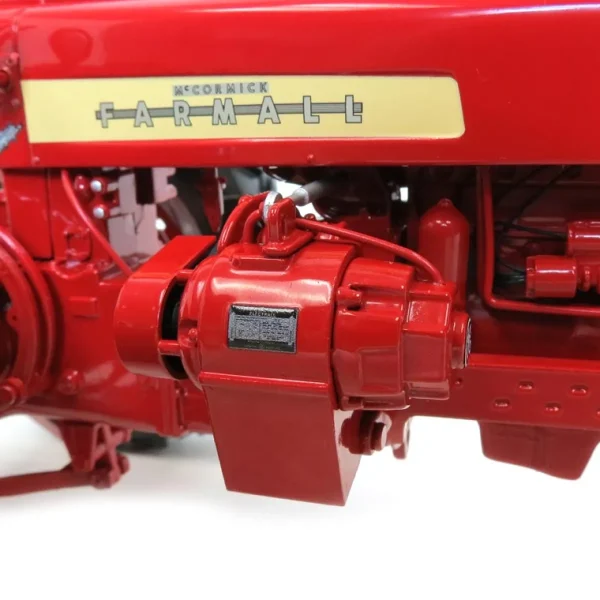 Manufacturer_SpecCast Tractors<1/16 High Detail IH Farmall 450 Electrall Gas Narrow Front