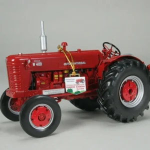 Manufacturer_SpecCast Tractors<1/16 High Detail IH W400 Limited Edition Canadian Farm Show - Only 1250 Produced