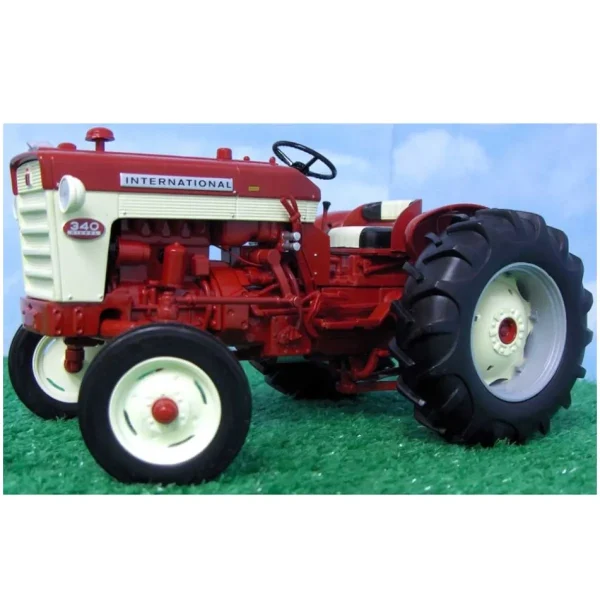 Manufacturer_SpecCast Tractors<1/16 High Detail International 340 Diesel, 2007 Lafayette Farm Toy Show