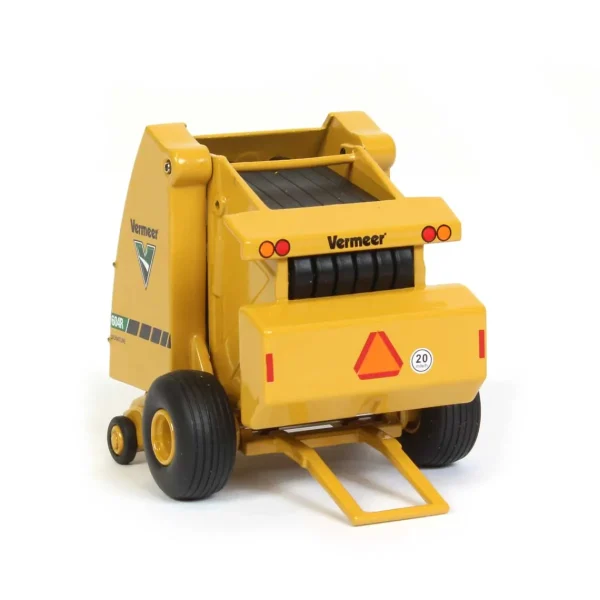 Manufacturer_SpecCast Implements<1/64 High Detail Vermeer 604R Round Baler with Bale