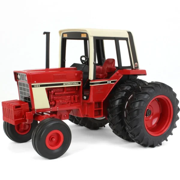 Manufacturer_ERTL Tractors<1/16 IH Farmall 1086 Cab with Precision Duals, 2005 Toy Tractor Times Limited Edition