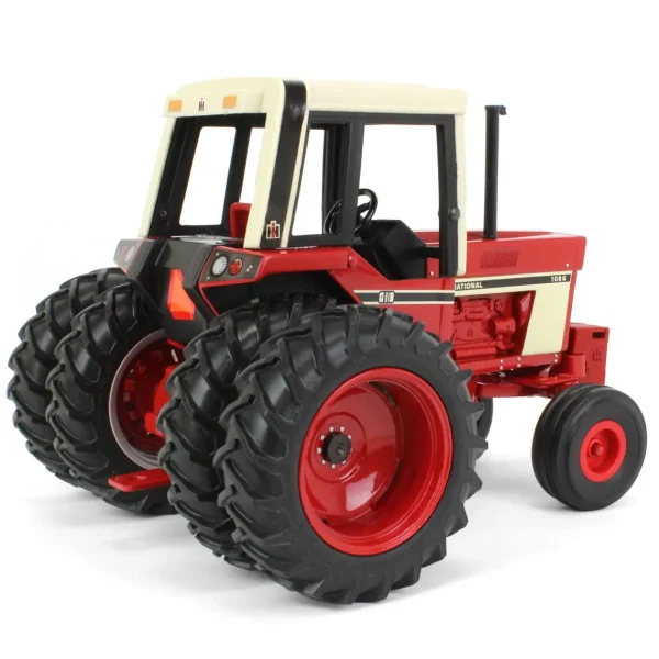 Manufacturer_ERTL Tractors<1/16 IH Farmall 1086 Cab with Precision Duals, 2005 Toy Tractor Times Limited Edition