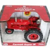 Manufacturer_ERTL Tractors<1/16 IH Farmall Super M Narrow Front by ERTL