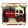 Manufacturer_ERTL Tractors<1/16 International 1456 Tractor with Cab by ERTL