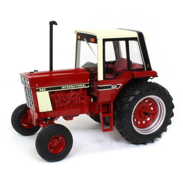 Manufacturer_ERTL Tractors<1/16 International 886 with Cab, 2018 National Farm Toy Show