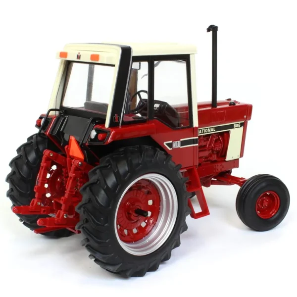 Manufacturer_ERTL Tractors<1/16 International 886 with Cab, 2018 National Farm Toy Show