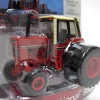 Manufacturer_ERTL Tractors<1/64 International 986 with Duals and Tri-Stripe Decal