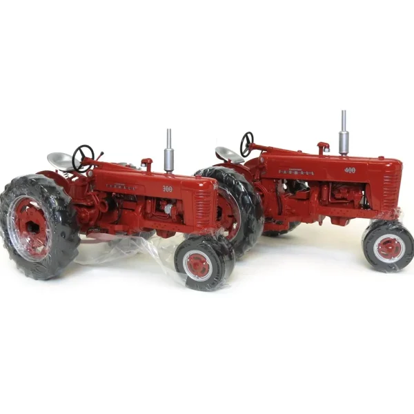 Manufacturer_SpecCast Tractors<1/16 International Harvester Farmall 300 & 400 Set, 50th Anniversary 1954-2004