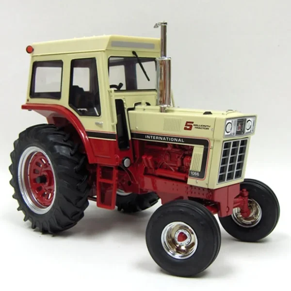 Manufacturer_ERTL Tractors<1/16 International Harvester 1066 5 Millionth, IA Chapter 5 Red Power Collector Edition