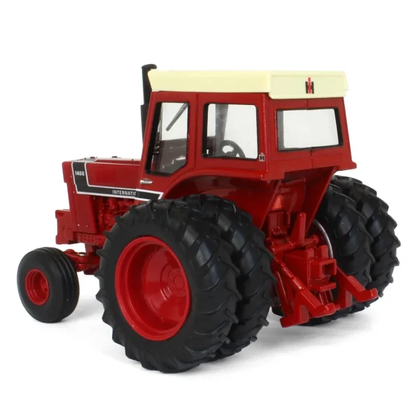 Manufacturer_ERTL Tractors<1/32 International Harvester 1466 Wide Front Black Stripe with Duals