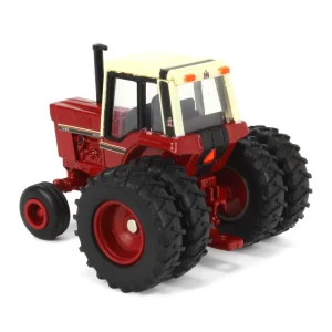Manufacturer_ERTL Tractors<1/64 International Harvester 1486 Tri-Stripe Wide Front with Rear Duals