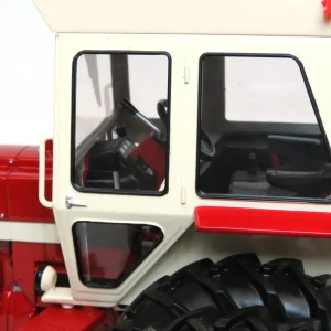 Manufacturer_ERTL Tractors<1/16 International Harvester 1066 Cab with Duals, ERTL Prestige Collection