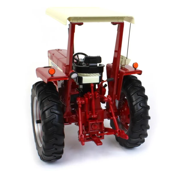 Manufacturer_ERTL Tractors<1/16 International Harvester 666 Hydro Narrow Front with ROPS & Fender Radio, ERTL Prestige Collection