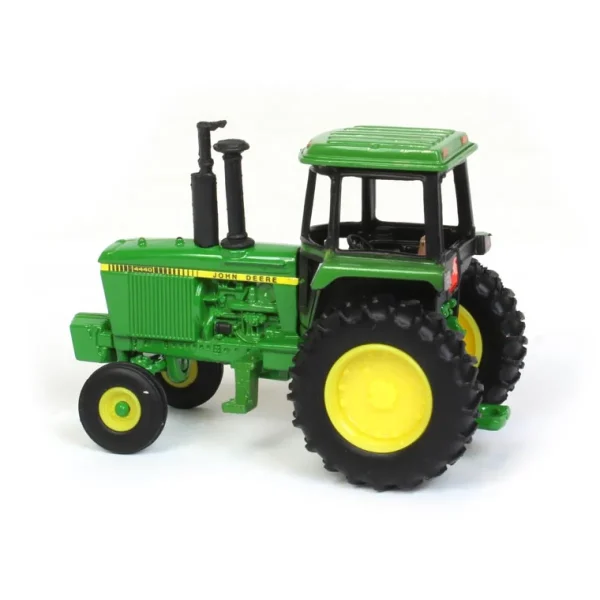 Manufacturer_ERTL Tractors<1/64 John Deere 4440 Cab with FFA Logo