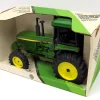 Manufacturer_ERTL Tractors<1/16 John Deere 4955 MFD Tractor with Cab by ERTL