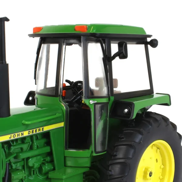 Manufacturer_ERTL Tractors<1/16 John Deere 4430 Narrow Front, Two-Cylinder Club Collector Edition