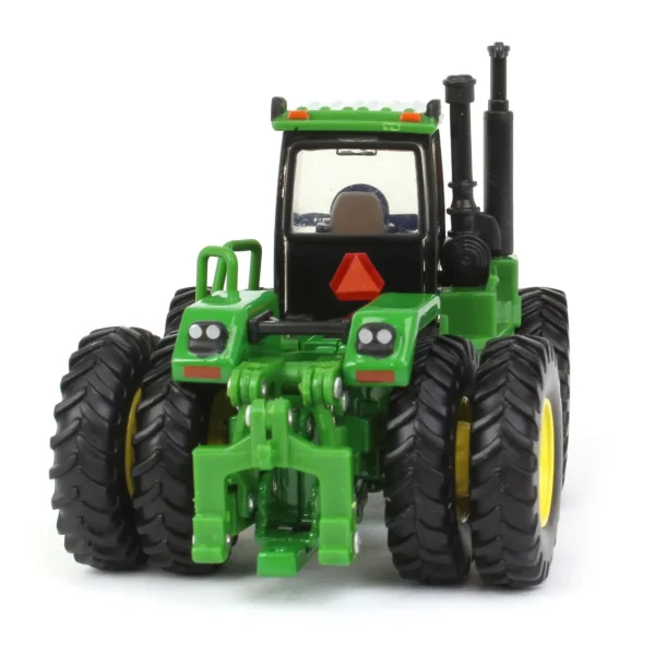 Manufacturer_ERTL Tractors<1/64 John Deere 8760 Tractor with Front & Rear Duals
