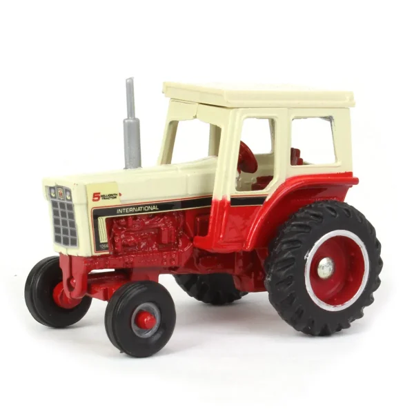 Manufacturer_ERTL Tractors<1/64 Limited Edition IH 1066 5 Millionth, #10 in IH 66 Series
