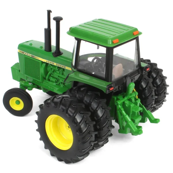 Manufacturer_ERTL Tractors<1/32 Limited Edition John Deere 4440 with Cab & Rear Duals