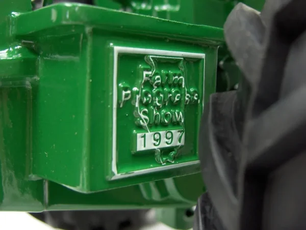 Manufacturer_Scale Models Tractors<1/8 Limited Edition Oliver 1850 Narrow Front, 1997 Farm Progress Show