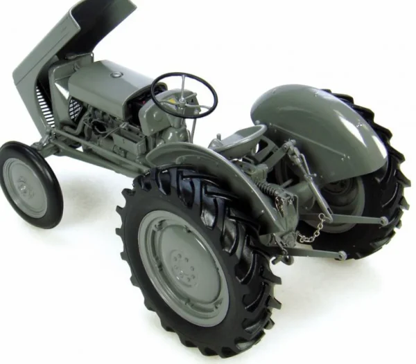 Manufacturer_Universal Hobbies Tractors<1/16 Massey Ferguson TEA-20 The Little Grey Tractor by Universal Hobbies