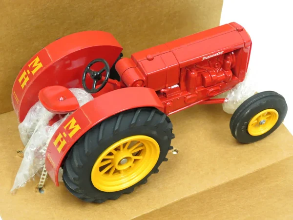 Manufacturer_SpecCast Tractors<1/16 Massey Harris Pacemaker by SpecCast