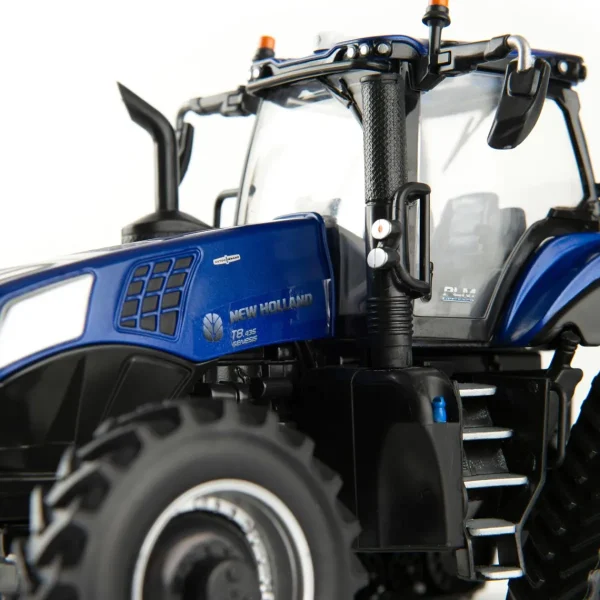 Manufacturer_ERTL Tractors<1/32 New Holland T8.435 Smartrax with PLM Intelligence