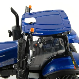 Manufacturer_ERTL Tractors<1/32 New Holland T8.435 Smartrax with PLM Intelligence