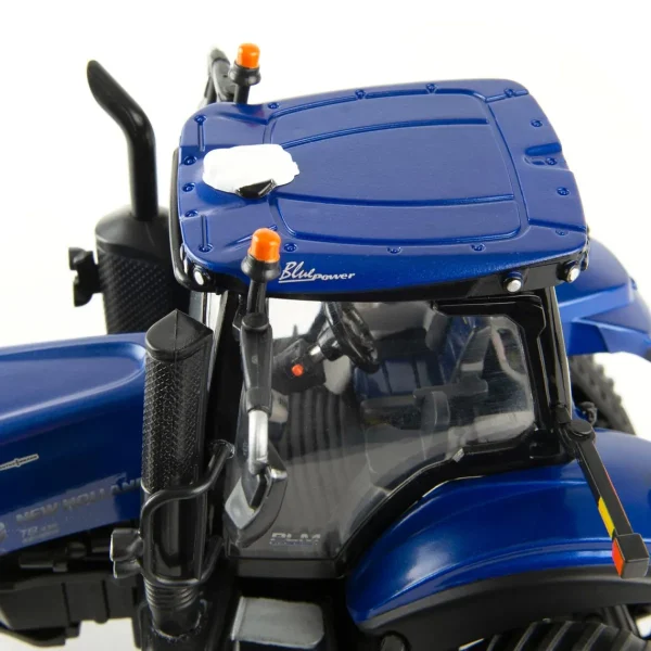 Manufacturer_ERTL Tractors<1/32 New Holland T8.435 Smartrax with PLM Intelligence