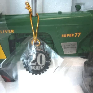 Manufacturer_SpecCast Tractors<1/16 Oliver Super 77 Diesel Narrow, 2008 Antique Power Magazine