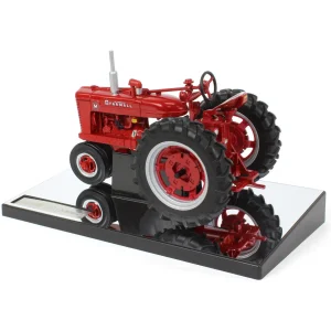 Manufacturer_ERTL Tractors<Set of 4 ~ 1/16 Limited Edition Farmall 100th Anniversary Tractors
