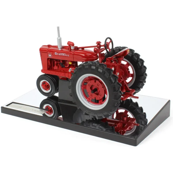 Manufacturer_ERTL Tractors<Set of 4 ~ 1/16 Limited Edition Farmall 100th Anniversary Tractors