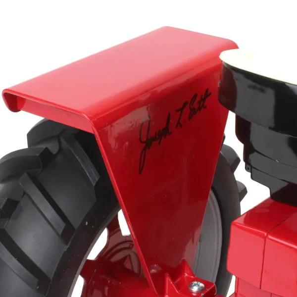 Manufacturer_Scale Models Tractors<Signed Version ~ 1/8 International Hydro 100 Wide Front with Rear Fenders