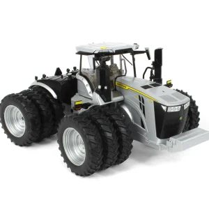 Manufacturer_ERTL Tractors<Silver Chase Unit ~ 1/32 John Deere 9R 590 4WD with Triples, 2022 Farm Show Edition, ERTL Prestige Collection