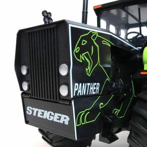 Manufacturer_ERTL Tractors<1/16 Steiger Panther with Special Panther Deco, "Wild About Steiger" Series